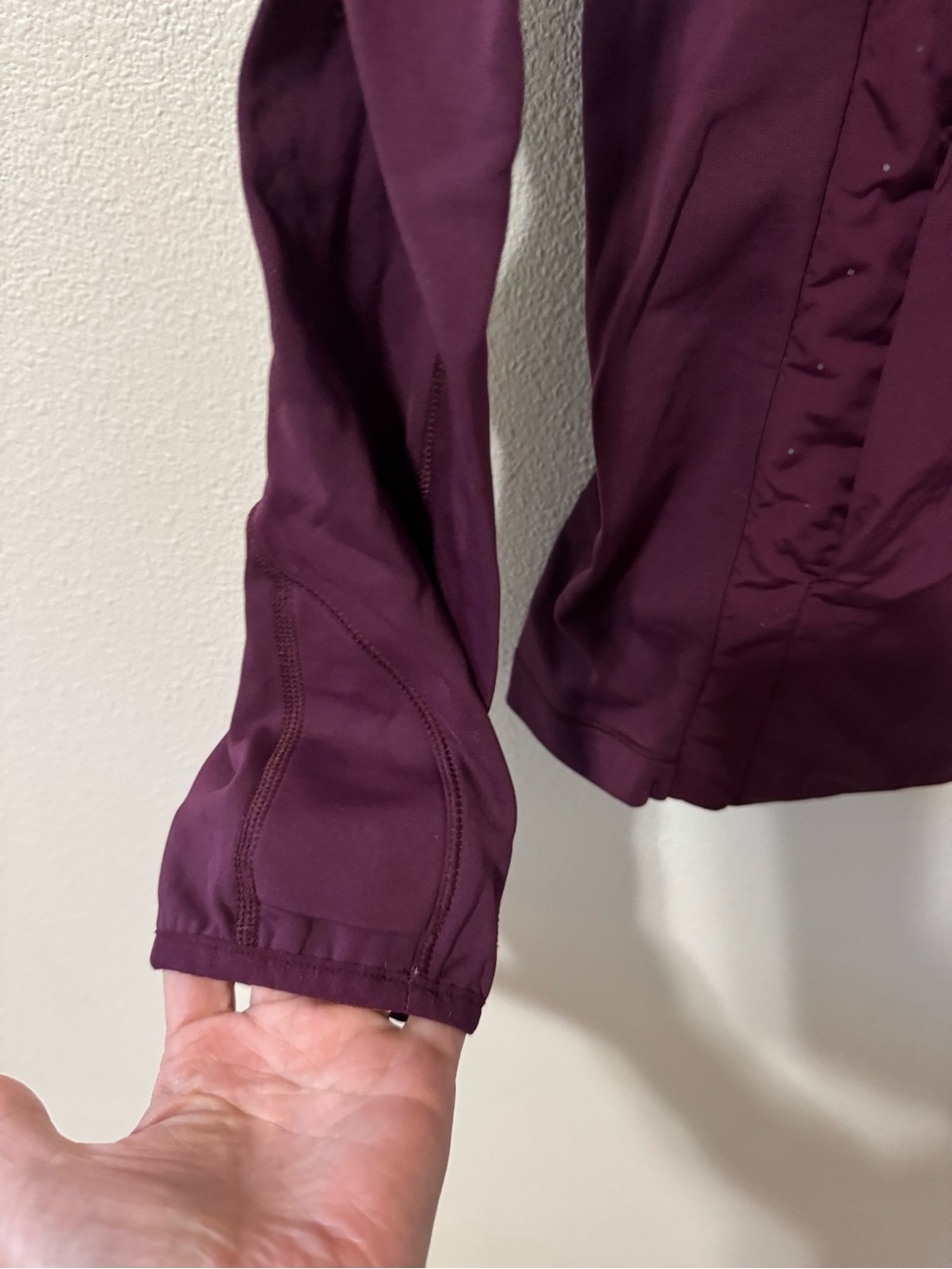 Lululemon Run For Cold Pullover Plum 1/2 Zip Thumbholes Reflective Running-10 - Picture 6 of 12